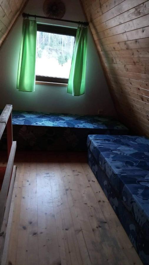 Chaty V Ceskem Raji U Prachovskych Skal - Mala Chata Pro 4 - Velka Chata Pro Az 7 Osob - Ubytovani V Soukromi Jicin Exterior photo
