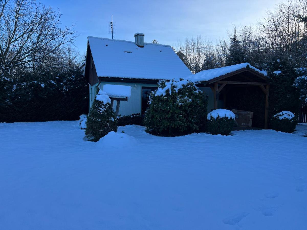 Chaty V Ceskem Raji U Prachovskych Skal - Mala Chata Pro 4 - Velka Chata Pro Az 7 Osob - Ubytovani V Soukromi Jicin Exterior photo